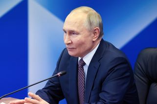 Na Putinově čele se objevila podivná jizva. Jeho dvojník se zranil, myslí si lidé